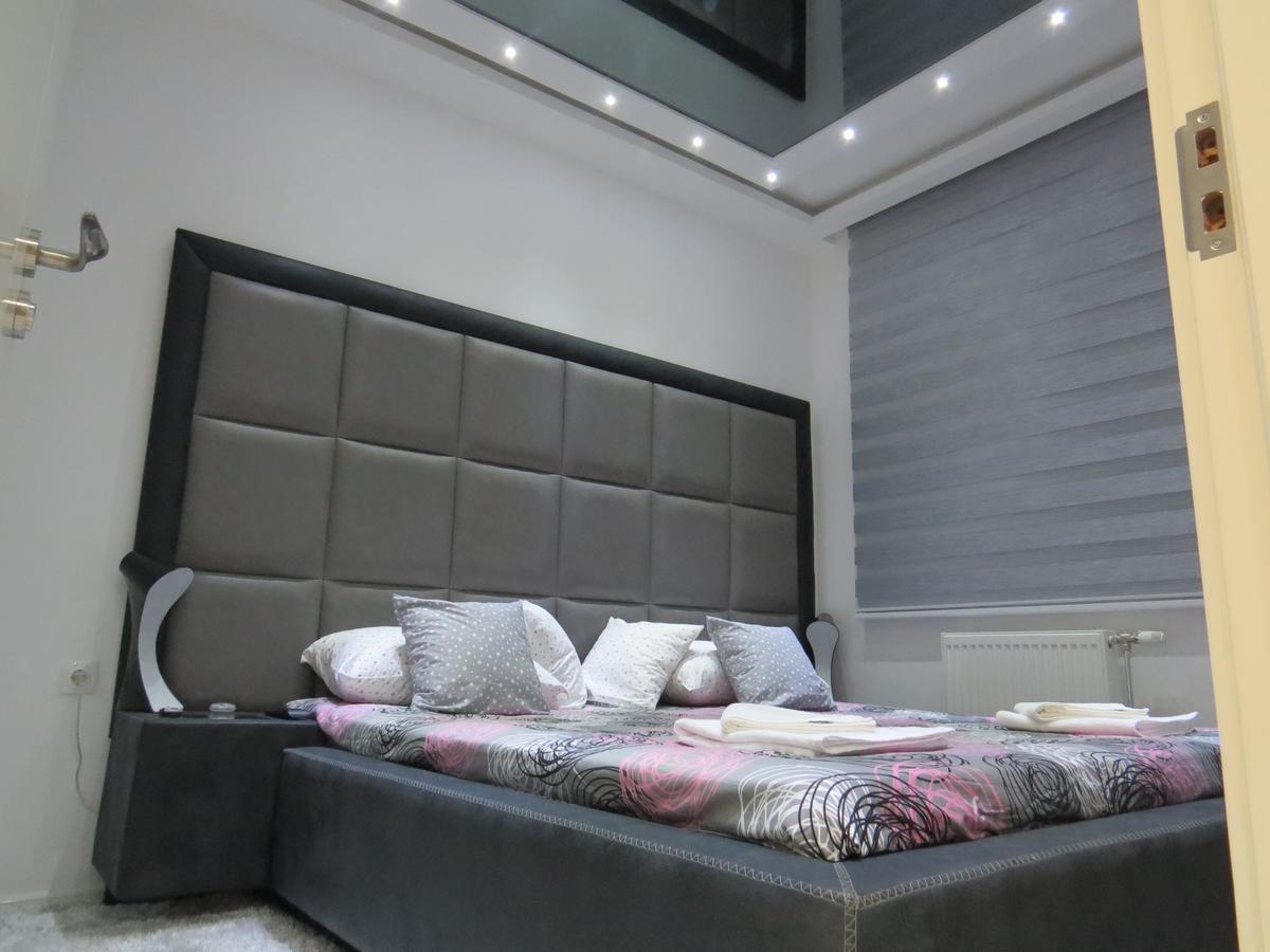 Grey Apartment Nis Exterior photo