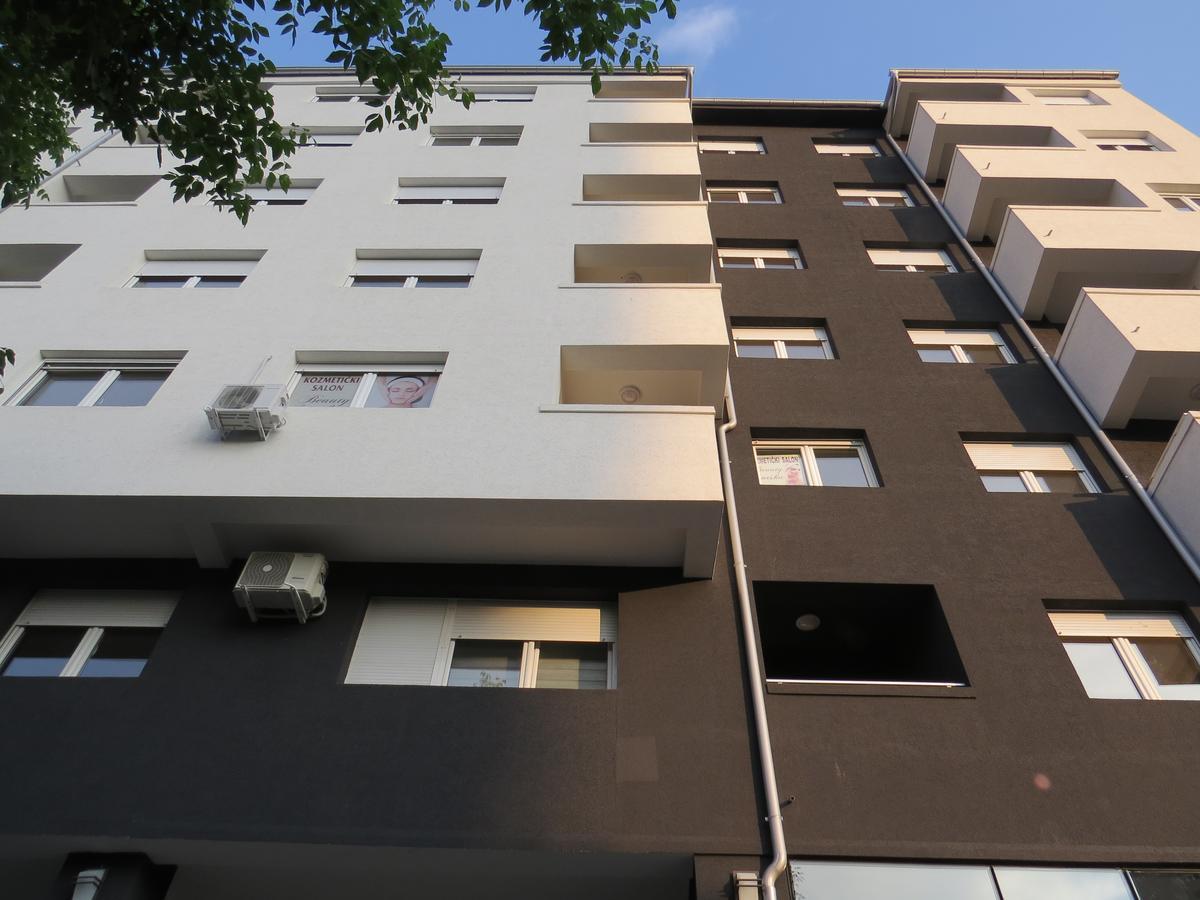 Grey Apartment Nis Exterior photo