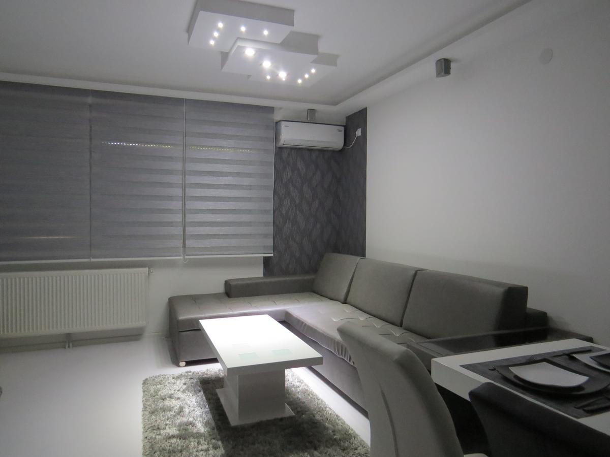 Grey Apartment Nis Exterior photo