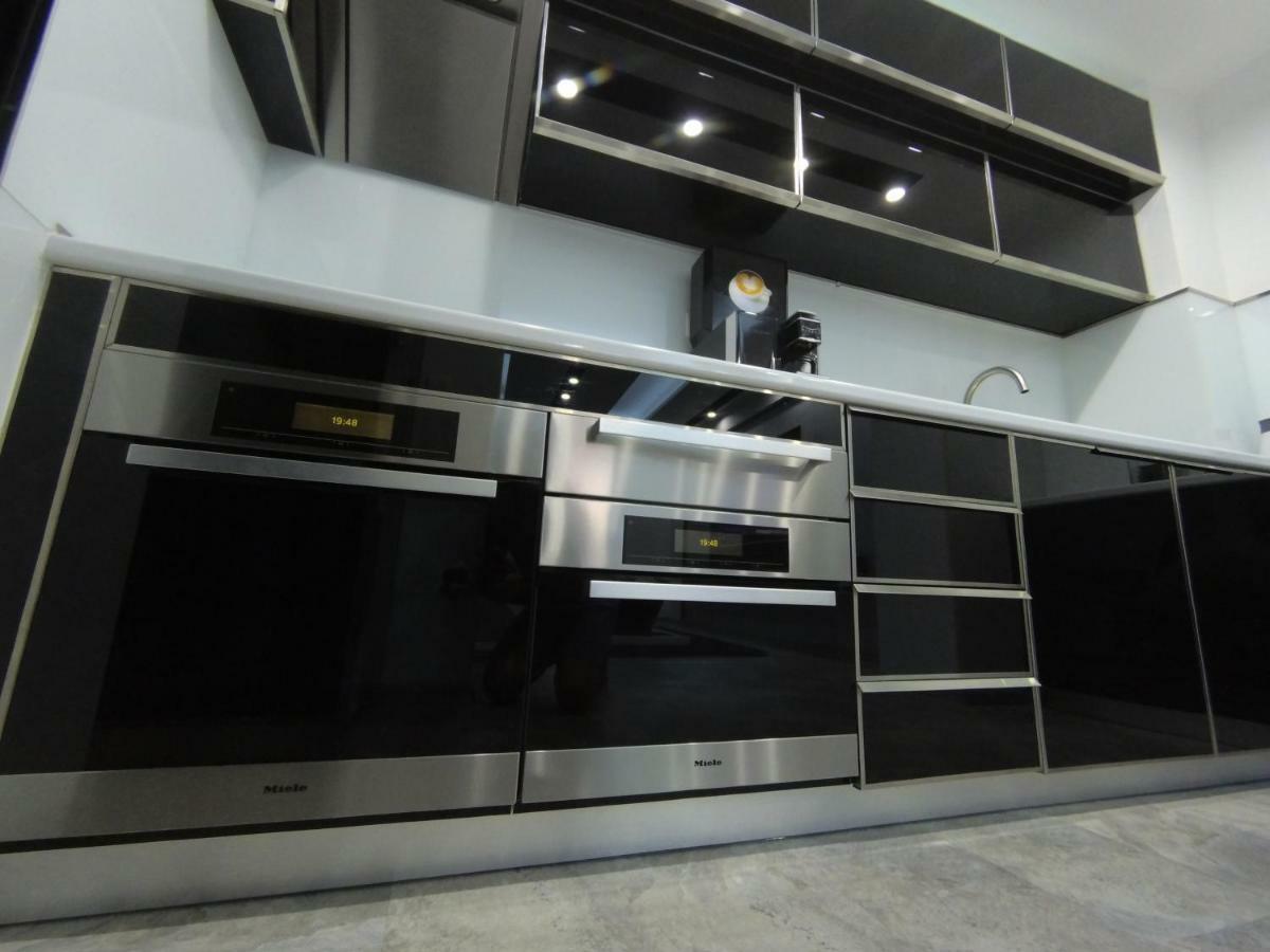 Grey Apartment Nis Exterior photo