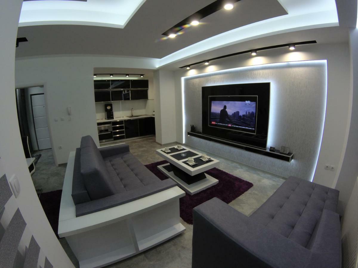 Grey Apartment Nis Exterior photo